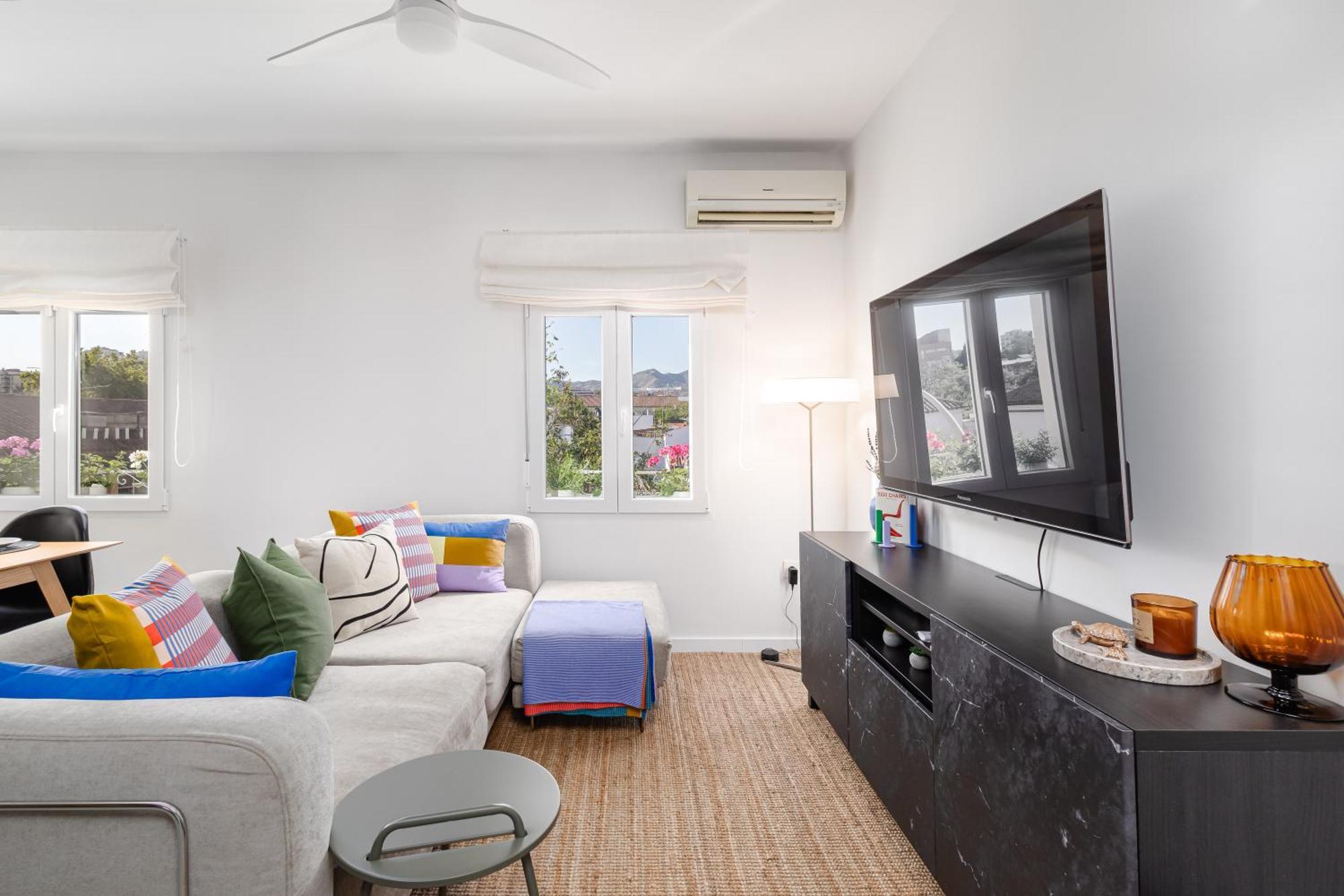 Bihotzak Apartment Малага Екстериор снимка